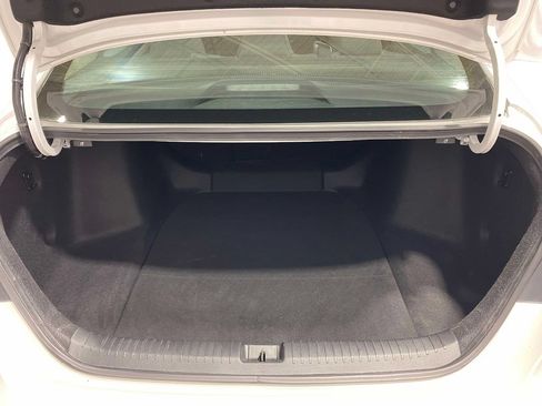 Used 2025 Honda Accord SE image 9