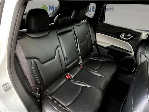 Used 2025 Jeep Compass Limited AWD/4WD image 28