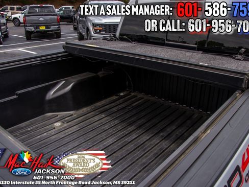 Used 2021 Toyota Tacoma TRD Off-Road w/ Technology Package AWD/4WD image 6