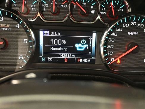 Used 2016 Chevrolet Suburban LT image 21