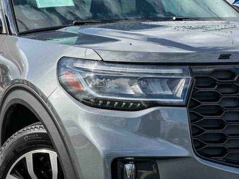 Used 2025 Ford Explorer ST-Line RWD image 4