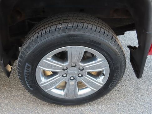 Used 2018 GMC Sierra 1500 SLT image 17