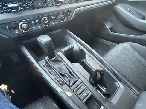Used 2025 Honda Accord SE image 5