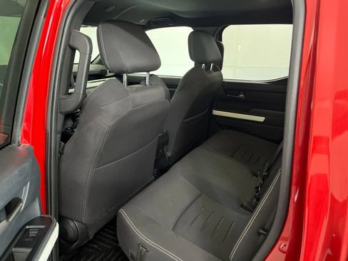 Used 2024 Toyota Tacoma TRD Off-Road AWD/4WD image 23