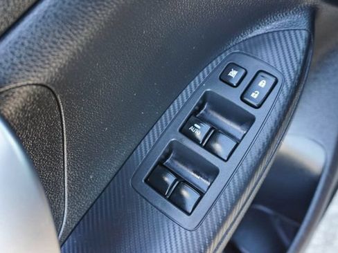 Used 2019 Mitsubishi Eclipse Cross ES FWD image 12