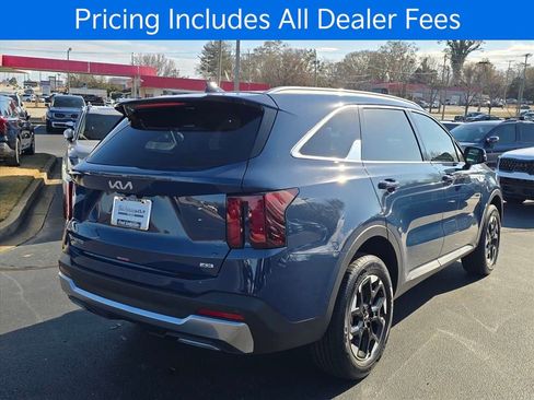 New 2026 Kia Sorento S AWD/4WD image 3