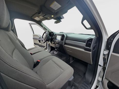 Used 2022 Ford F250 XLT w/ XLT Value Package AWD/4WD image 18