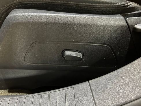 Used 2016 Jeep Patriot High Altitude AWD/4WD image 18