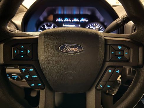 Used 2021 Ford F250 XLT w/ XLT Premium Package AWD/4WD image 19