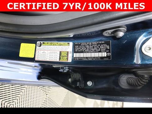 Used 2021 Toyota Camry SE image 30