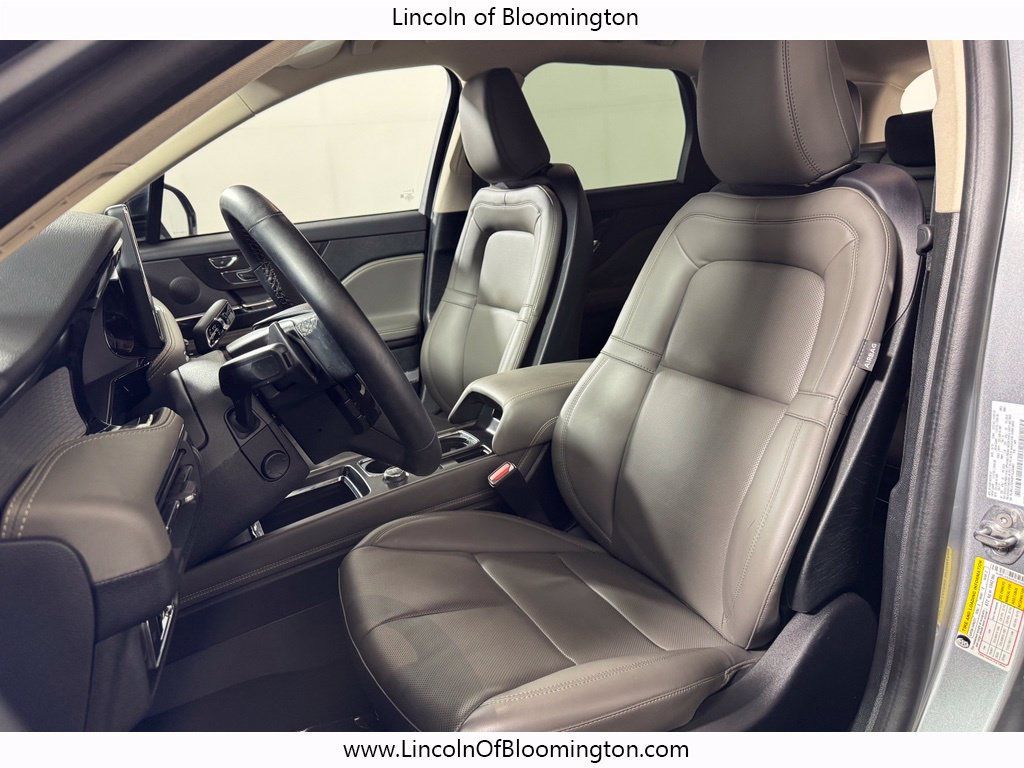 Used 2023 Lincoln Corsair AWD w/ Equipment Group 101A image 16