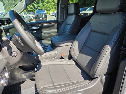 Used 2025 GMC Sierra 1500 Denali w/ Denali Reserve Package image 21