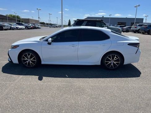 Used 2023 Toyota Camry SE w/ Audio Upgrade Package FWD image 8