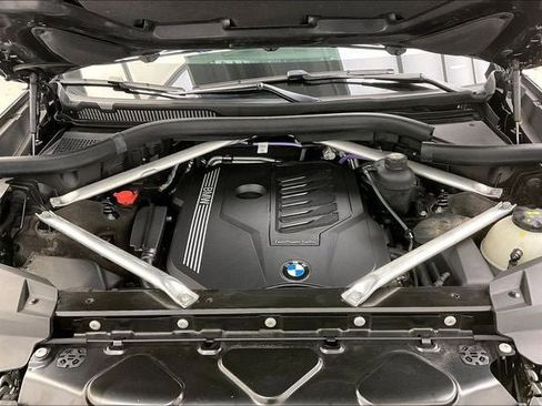 Used 2021 BMW X7 xDrive40i w/ Executive Package image 29