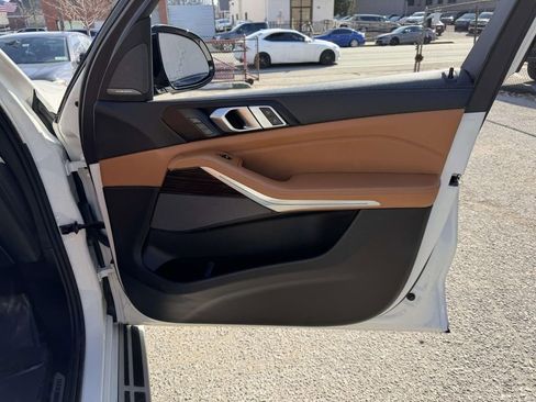 Used 2026 BMW X7 xDrive40i image 13