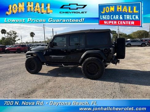 Used 2022 Jeep Wrangler Unlimited Sport image 6