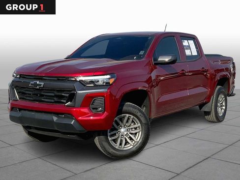 Used 2025 Chevrolet Colorado LT w/ LT Convenience Package image 1