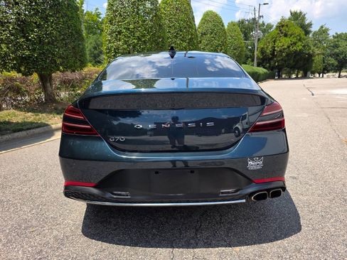 Used 2022 Genesis G70 2.0T w/ Prestige Package RWD image 4