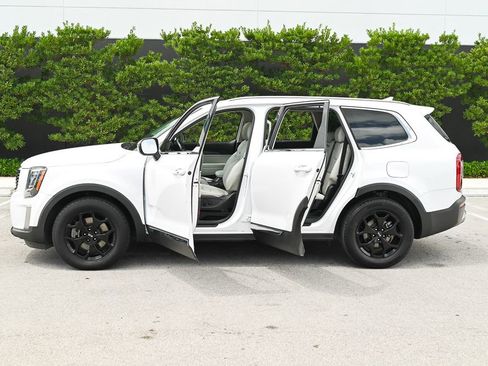 Used 2021 Kia Telluride EX FWD image 7