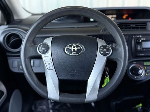 Used 2014 Toyota Prius C One image 19