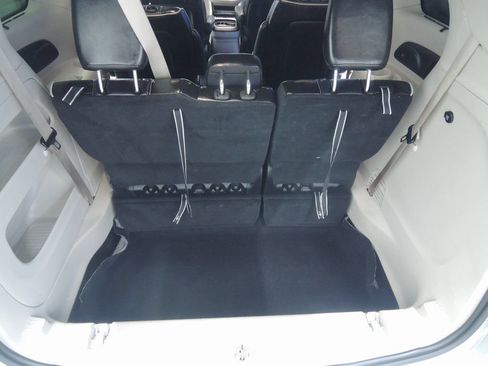 Used 2024 Chrysler Pacifica Limited FWD image 31