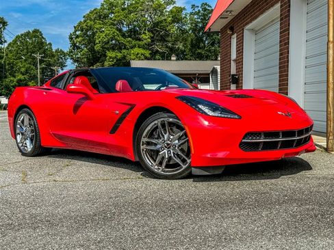 Used 2015 Chevrolet Corvette Stingray Coupe w/ 3LT Preferred Equipment Group RWD image 29