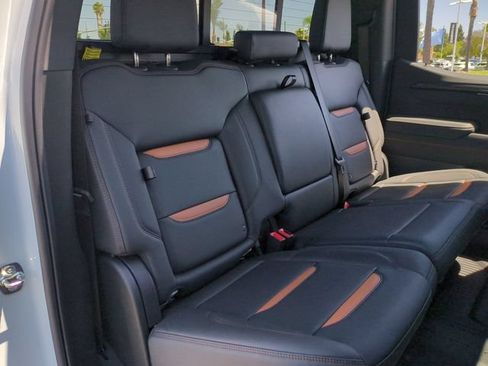 New 2026 GMC Sierra 1500 AT4 w/ AT4 Premium Package AWD/4WD image 28