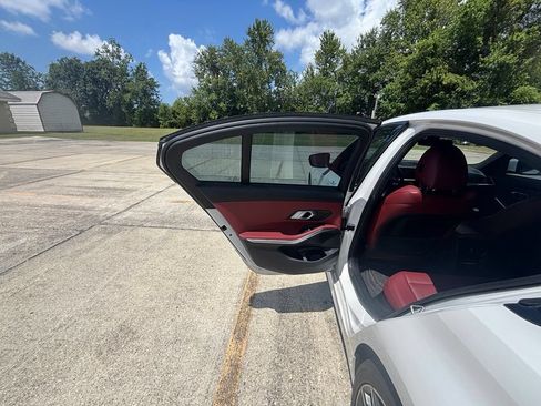 Used 2022 BMW 330i Sedan w/ Premium Package RWD image 15