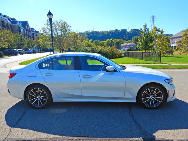 Used 2019 BMW 330i xDrive Sedan w/ Convenience Package AWD/4WD image 10