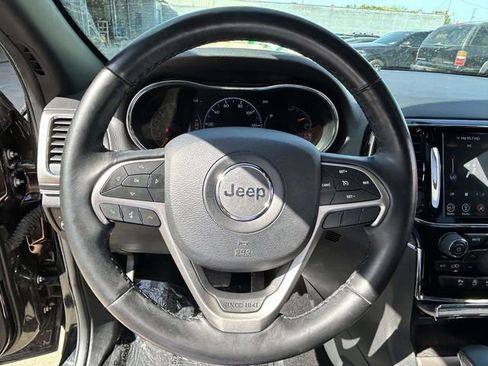 Used 2019 Jeep Grand Cherokee Limited w/ Trailer Tow Group IV image 21