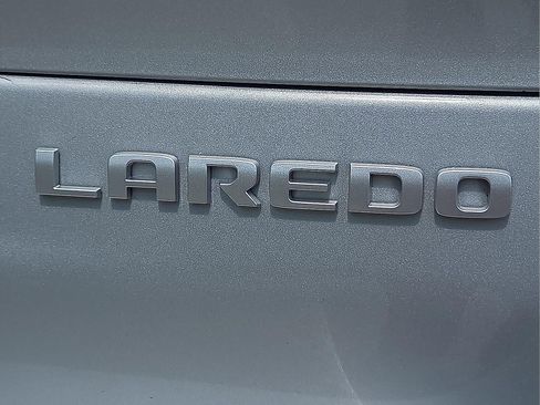 New 2025 Jeep Grand Cherokee L Laredo w/ Luxury Tech Group I image 9