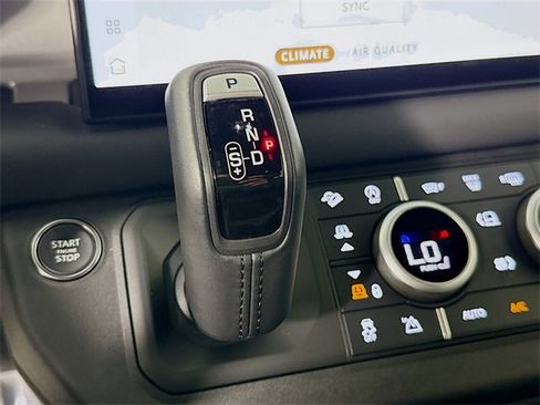 Certified 2025 Land Rover Defender 110 V8 image 19
