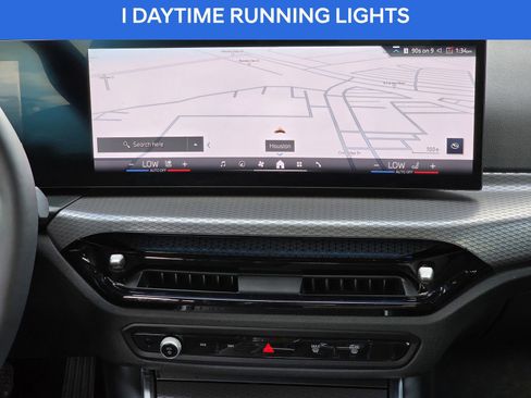 Used 2025 BMW 330i Sedan w/ Convenience Package image 20