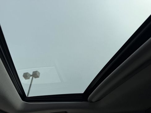 Used 2017 Lexus RX 350 AWD w/ Premium Package image 19