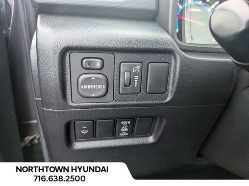 Used 2015 Toyota 4Runner SR5 Premium image 33