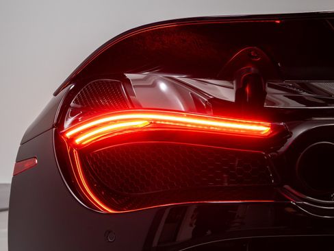 Used 2019 McLaren 720S Luxury RWD image 47