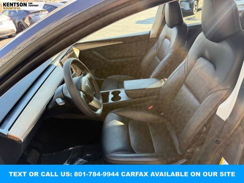 Used 2022 Tesla Model Y Long Range image 27