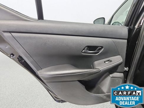 Used 2024 Nissan Sentra SV FWD image 21