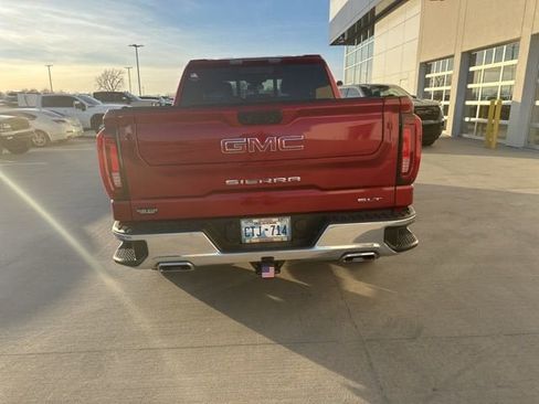 Used 2023 GMC Sierra 1500 SLT w/ SLT Premium Package image 4