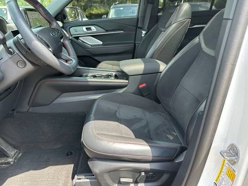 Certified 2025 Ford Explorer ST AWD/4WD image 21