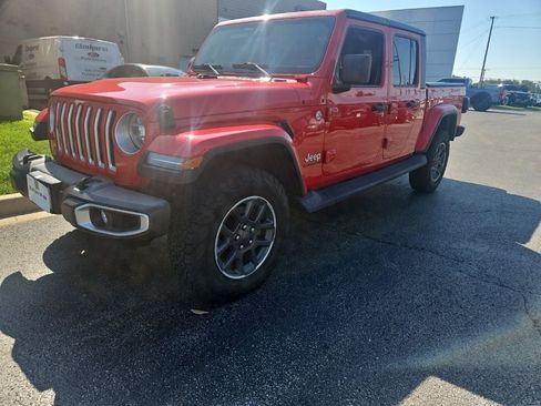Used 2020 Jeep Gladiator Overland AWD/4WD image 3