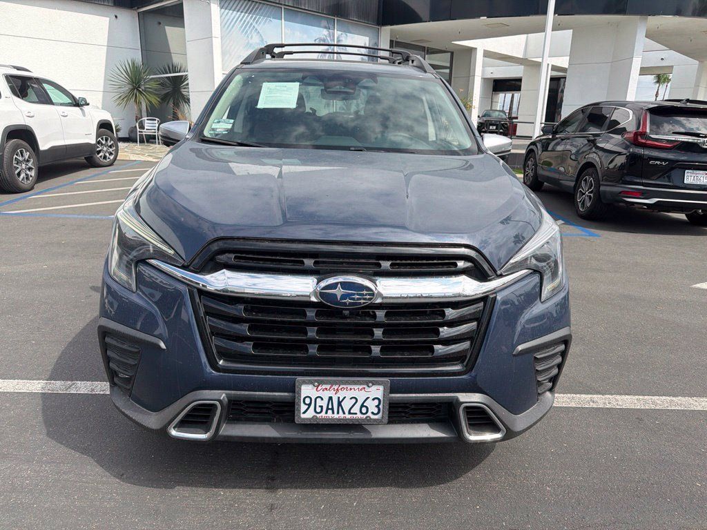 Used 2023 Subaru Ascent Touring AWD/4WD image 3