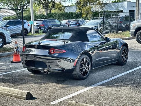 Used 2025 MAZDA MX-5 Miata Grand Touring w/ Weather Package RWD image 6