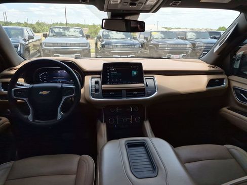 Used 2023 Chevrolet Suburban Premier w/ Max Trailering Package AWD/4WD image 33