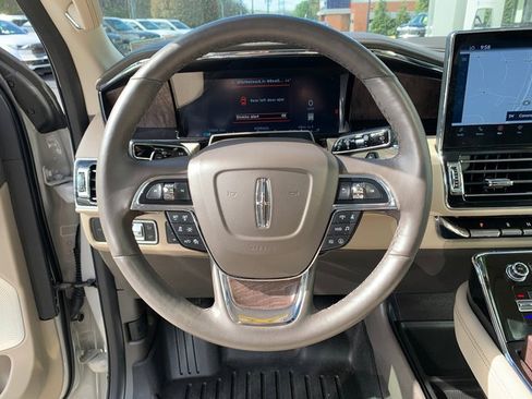 Certified 2024 Lincoln Navigator Reserve AWD/4WD image 22