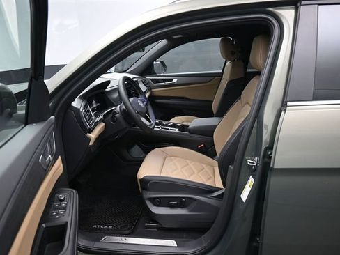 New 2026 Volkswagen Atlas Cross Sport SE AWD/4WD image 9