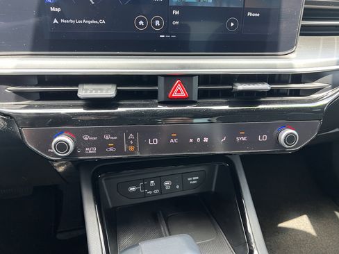 Used 2025 Kia K5 GT-Line w/ GT-Line Premium Package FWD image 28