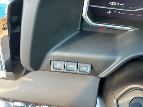 Used 2024 GMC Sierra 2500 Denali w/ Technology Package image 32