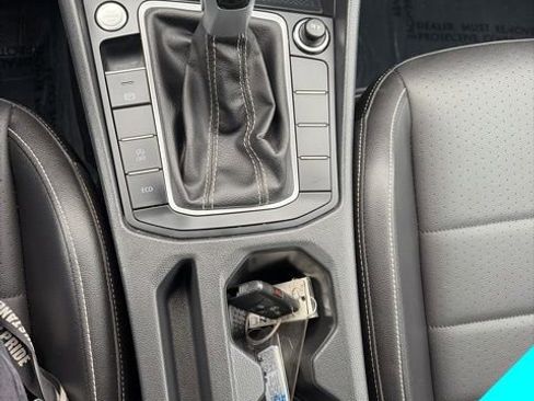 Used 2024 Volkswagen Jetta SE image 27