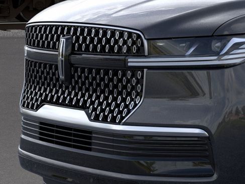 New 2026 Lincoln Navigator L Reserve image 17